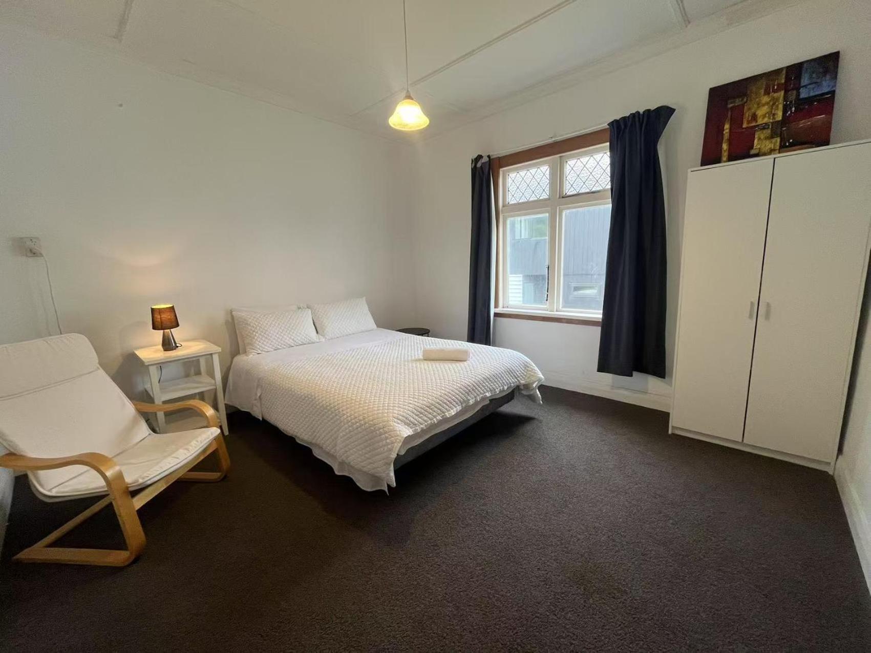 Spacious Retreat Near Ferry & Mall Wellington Exterior photo
